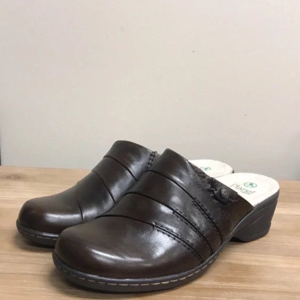 Planet By Earth Ginger Slippers